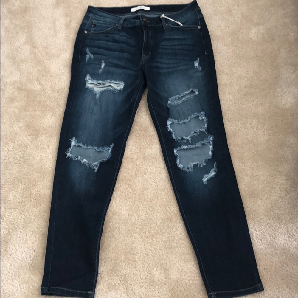 Ripped skinny jeans